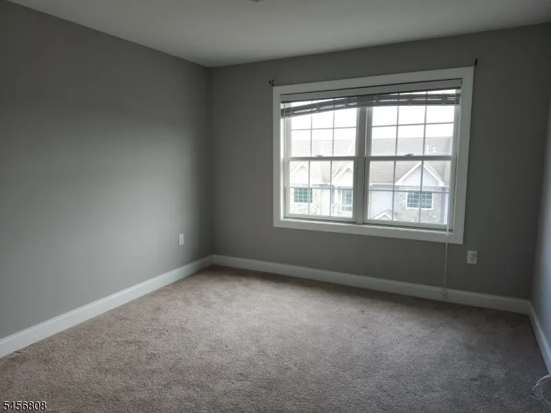 65 Halina Ln Butler, NJ 07405