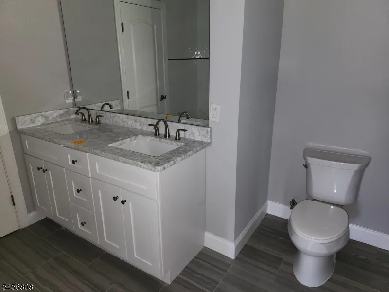 65 Halina Ln Butler, NJ 07405