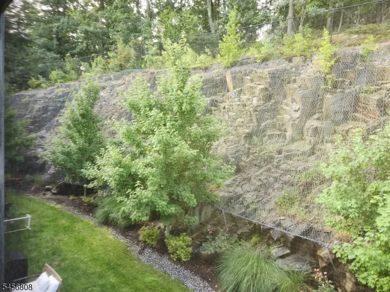 65 Halina Ln Butler, NJ 07405