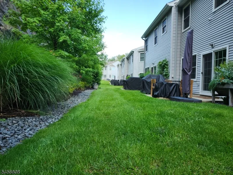 65 Halina Ln Butler, NJ 07405