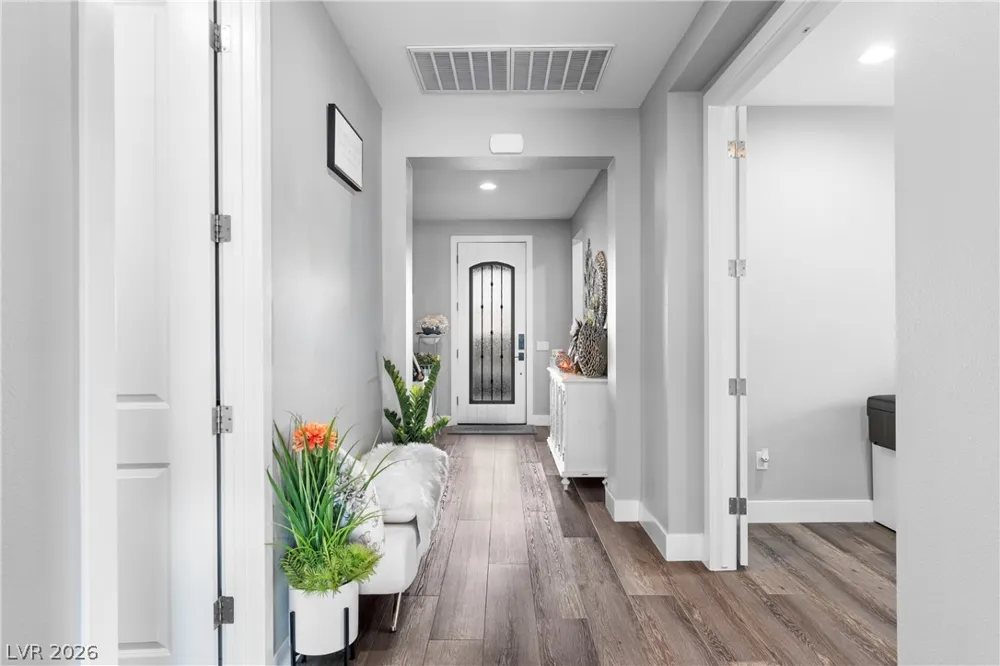 10587 Skye Paseo Avenue Las Vegas, NV 89166
