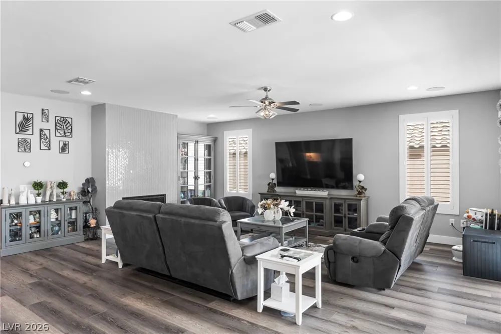 10587 Skye Paseo Avenue Las Vegas, NV 89166