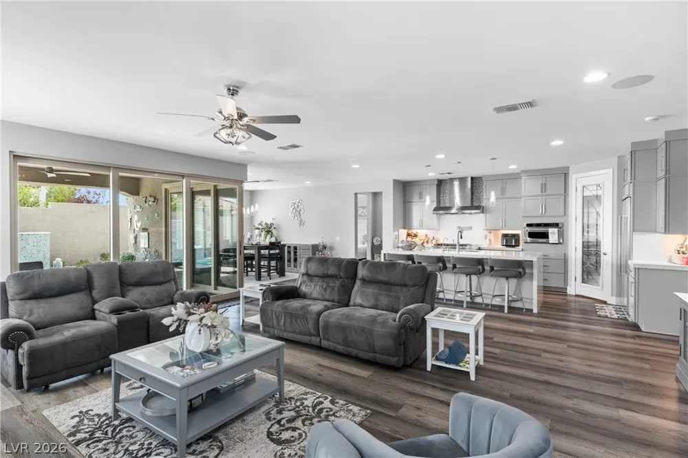 10587 Skye Paseo Avenue Las Vegas, NV 89166