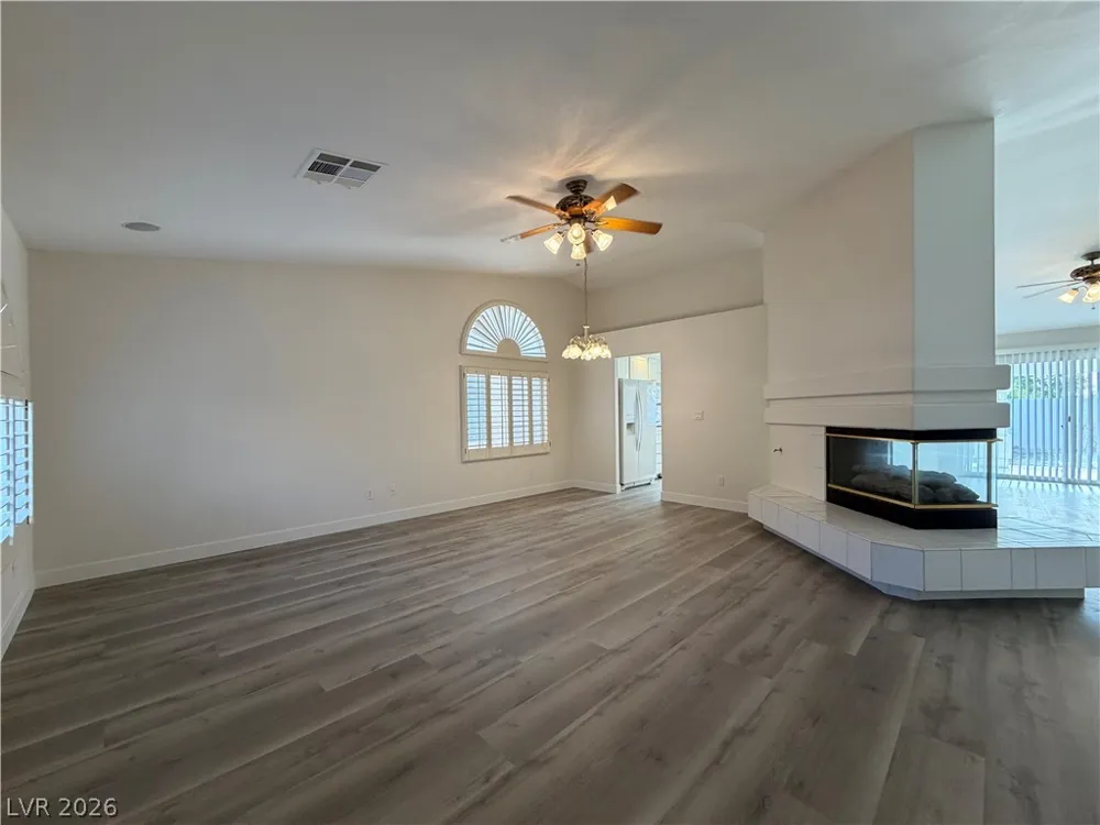 3900 Diamond Ridge Street Las Vegas, NV 89129