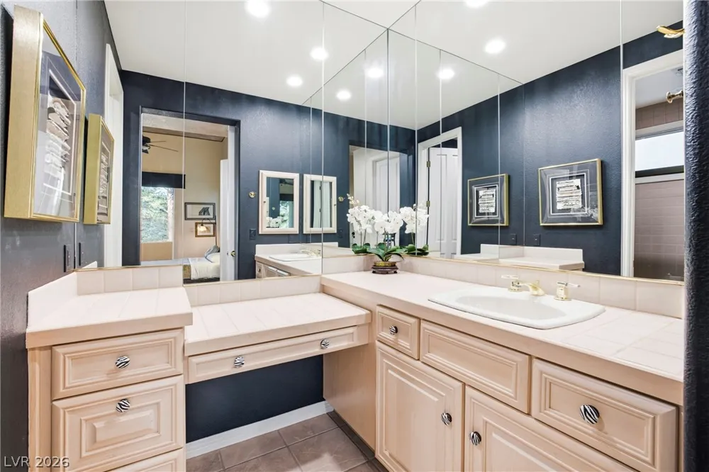 8271 Turtle Creek Circle Las Vegas, NV 89113