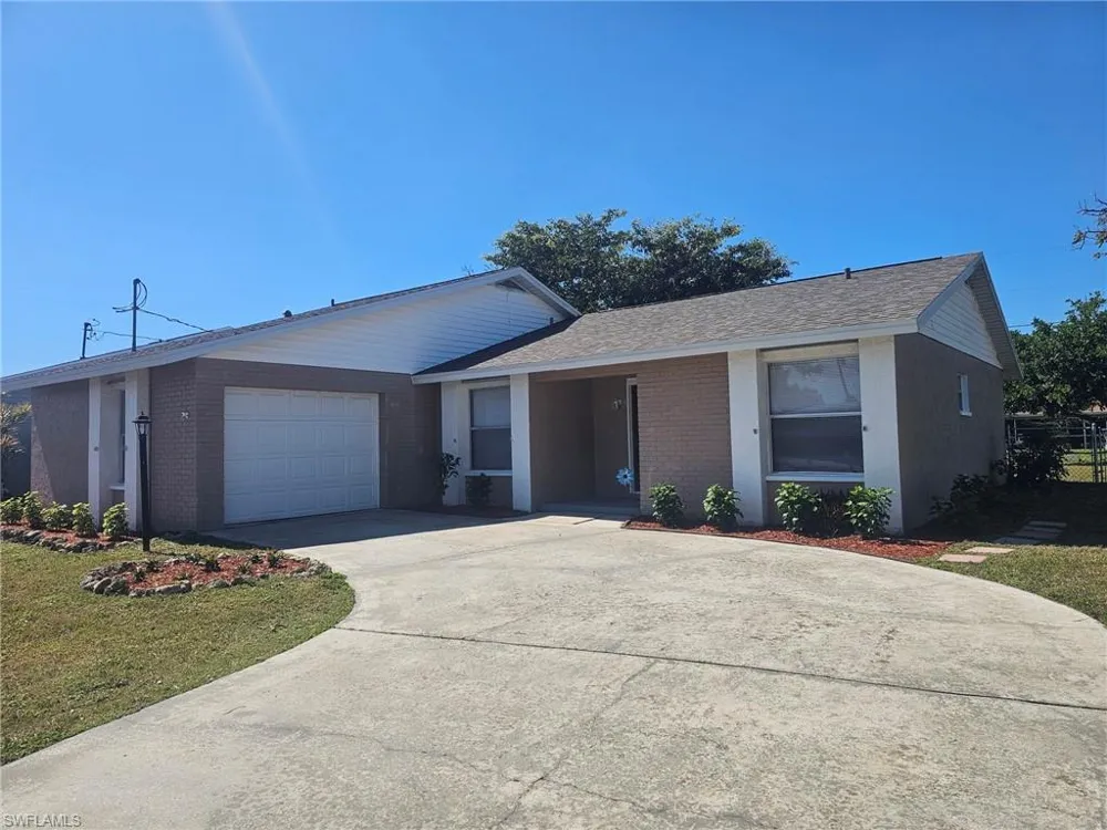 4126 SE 2nd Avenue Cape Coral, FL 33904