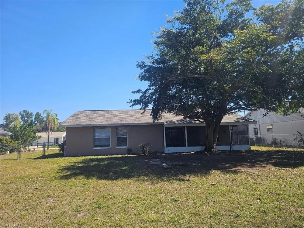 4126 SE 2nd Avenue Cape Coral, FL 33904