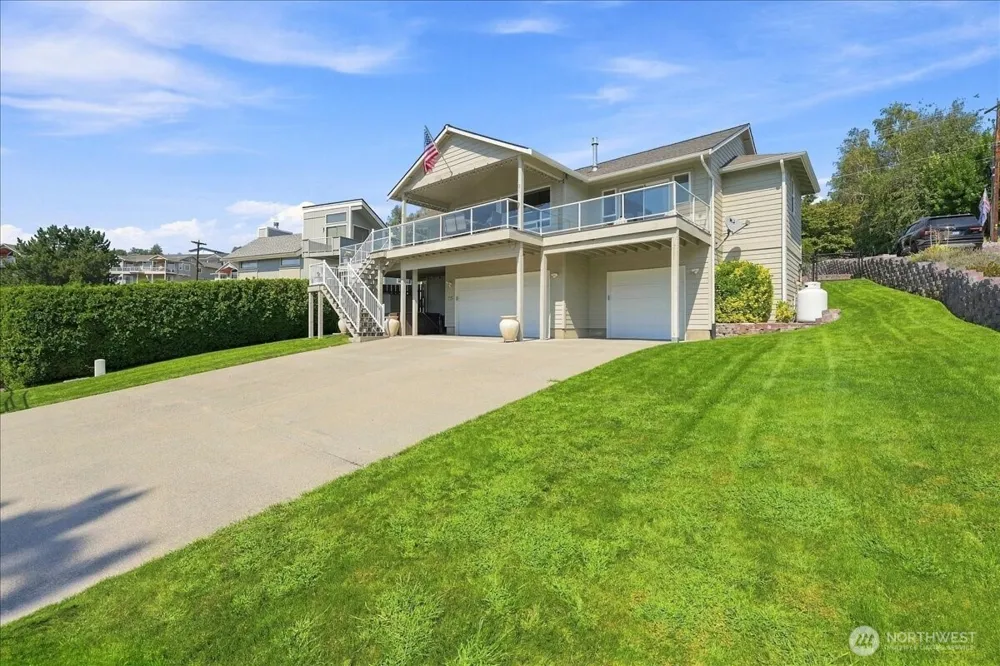 75 Coral Street Manson, WA 98831