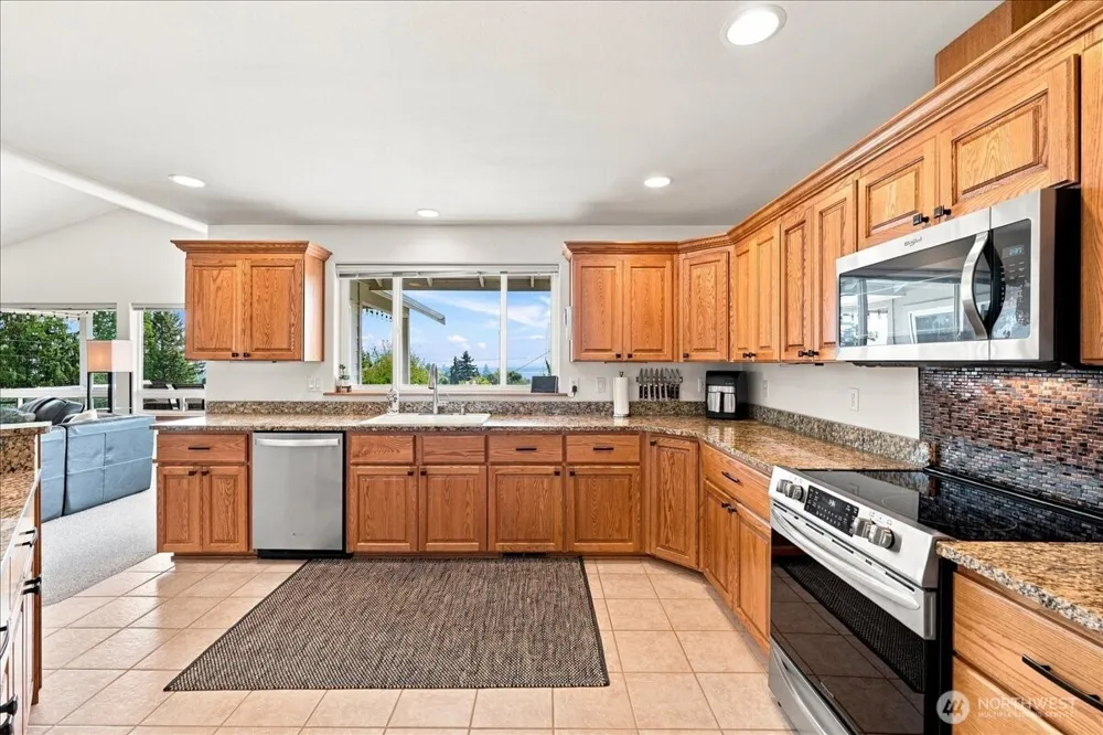 75 Coral Street Manson, WA 98831