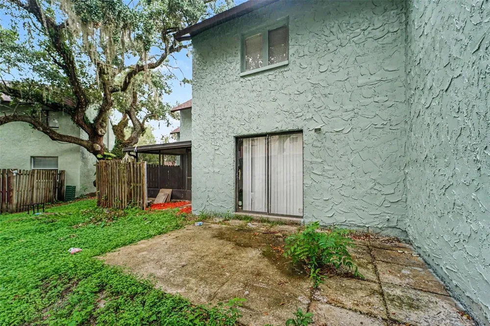 12310 TOUCHTON DRIVE #43 Tampa, FL 33617