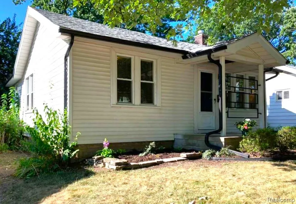 360 WORDSWORTH STREET Ferndale City, MI 48220