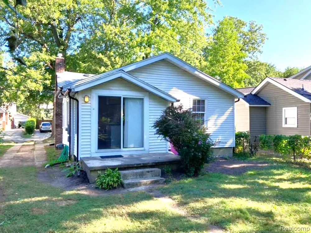 360 WORDSWORTH STREET Ferndale City, MI 48220