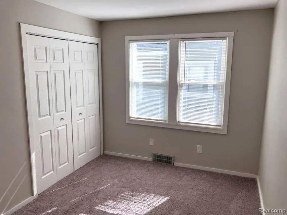 360 WORDSWORTH STREET Ferndale City, MI 48220