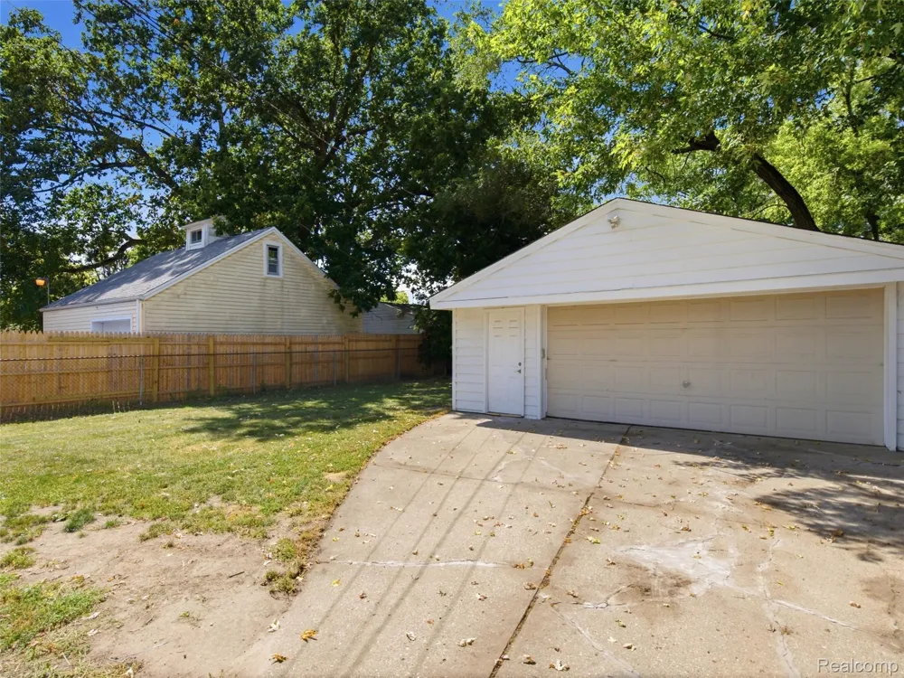 26545 Brush Street Madison Heights City, MI 48071
