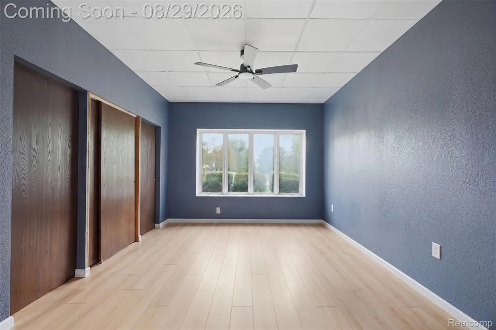 61305 Fairland Drive Lyon Charter Township, MI 48178