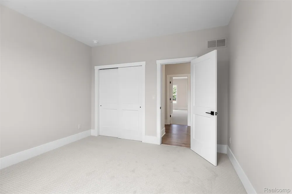264 Samara Court Ann Arbor Charter Township, MI 48105