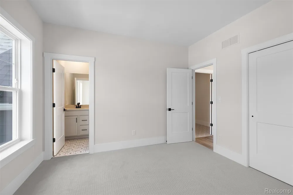 264 Samara Court Ann Arbor Charter Township, MI 48105