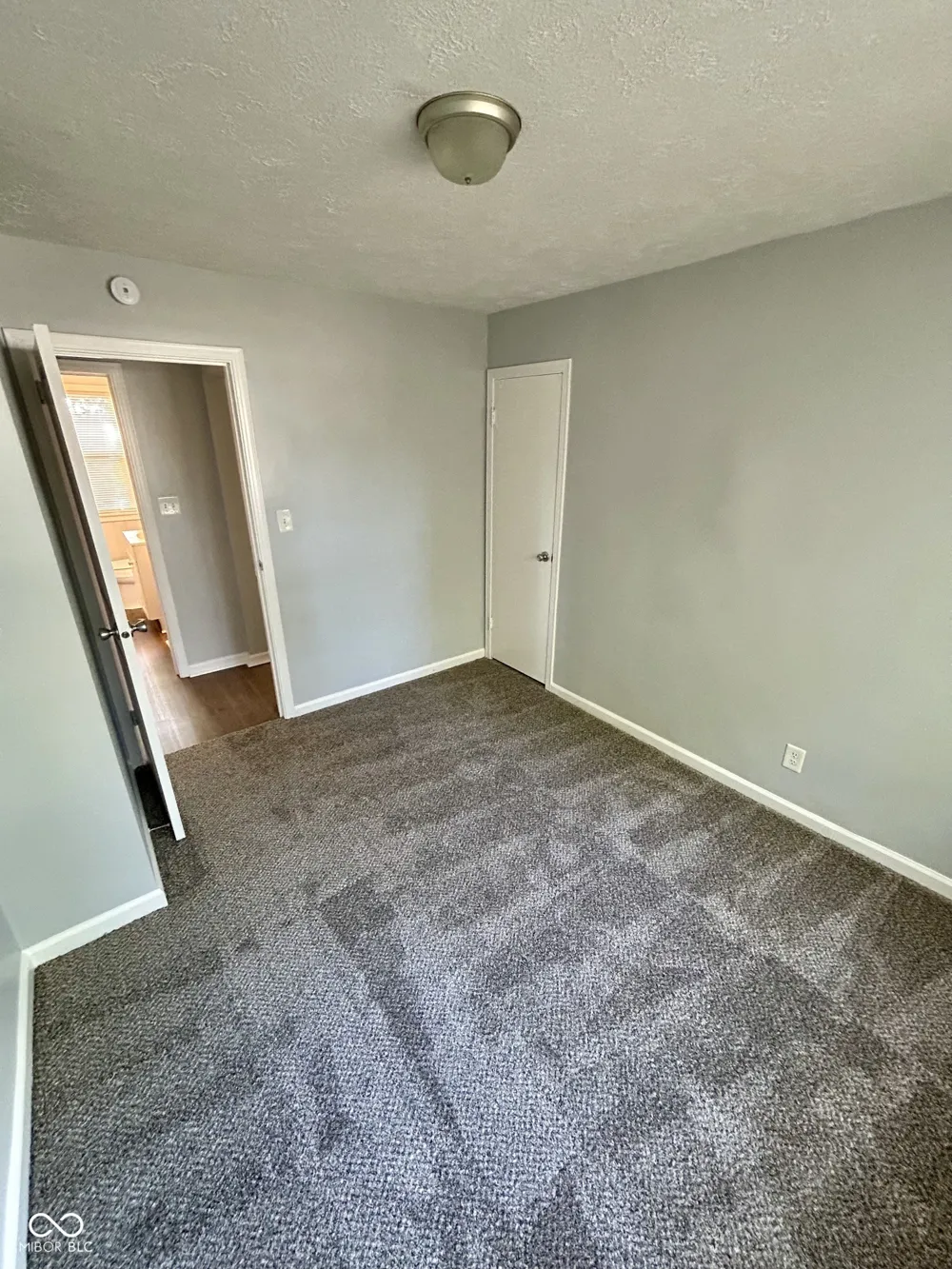 5456 E 17th Street Indianapolis, IN 46218