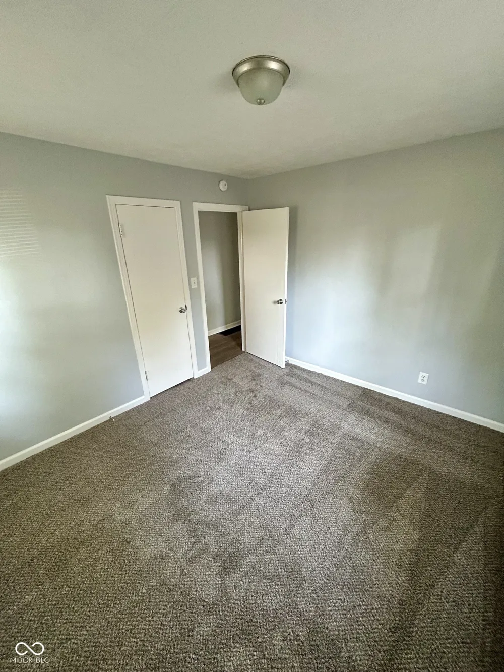 5456 E 17th Street Indianapolis, IN 46218
