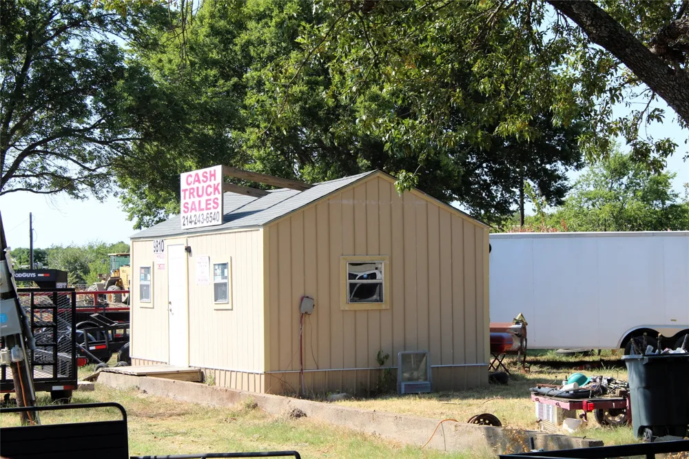 9820 E Highway 175 Kemp, TX 75143