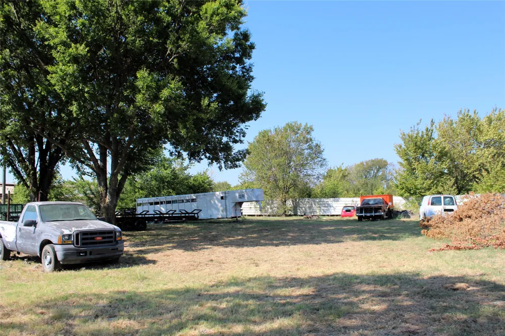 9820 E Highway 175 Kemp, TX 75143