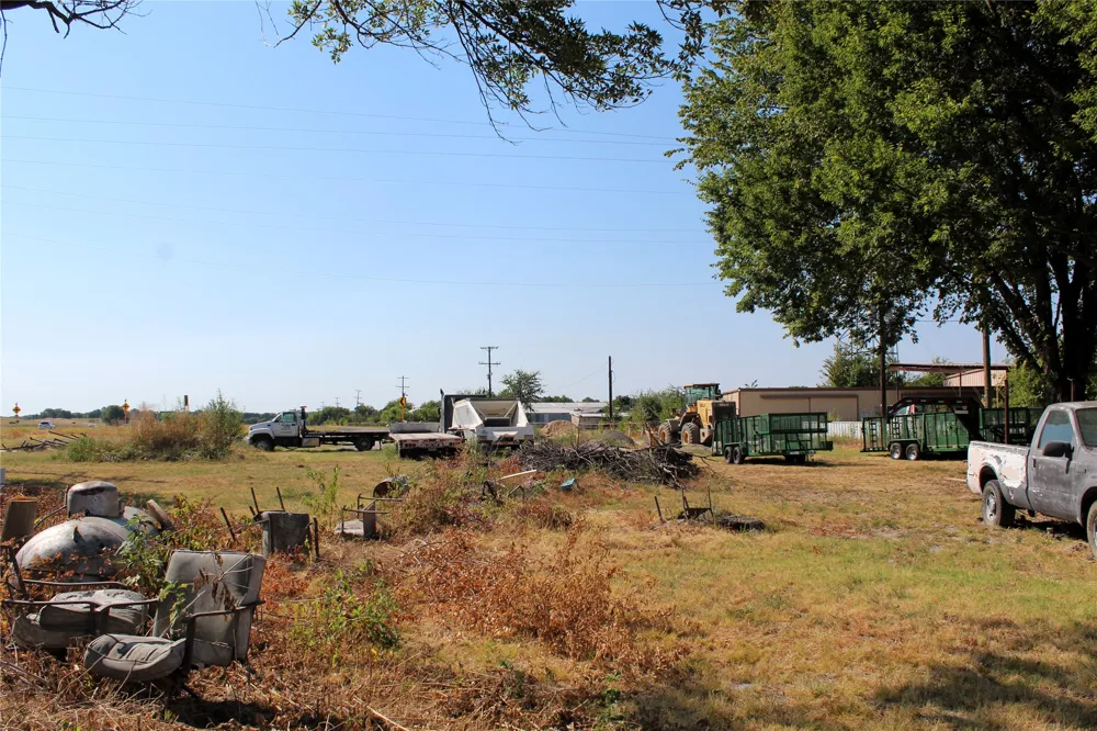 9820 E Highway 175 Kemp, TX 75143