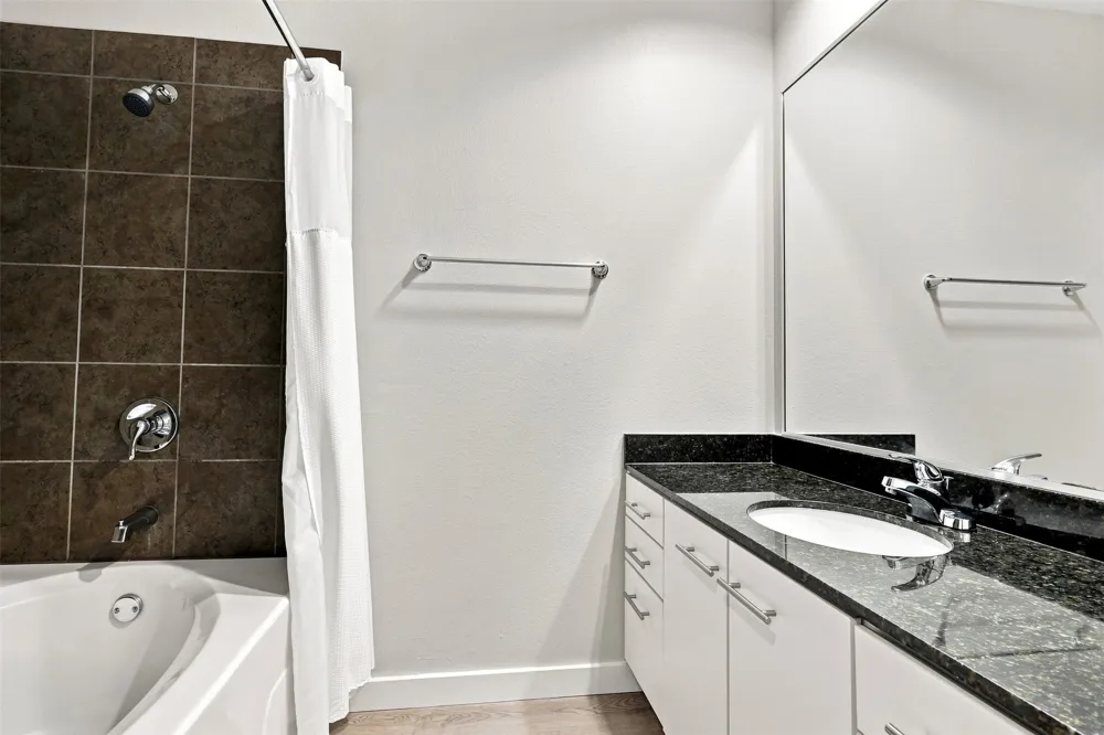 3025 Bryan Street #2H Dallas, TX 75204