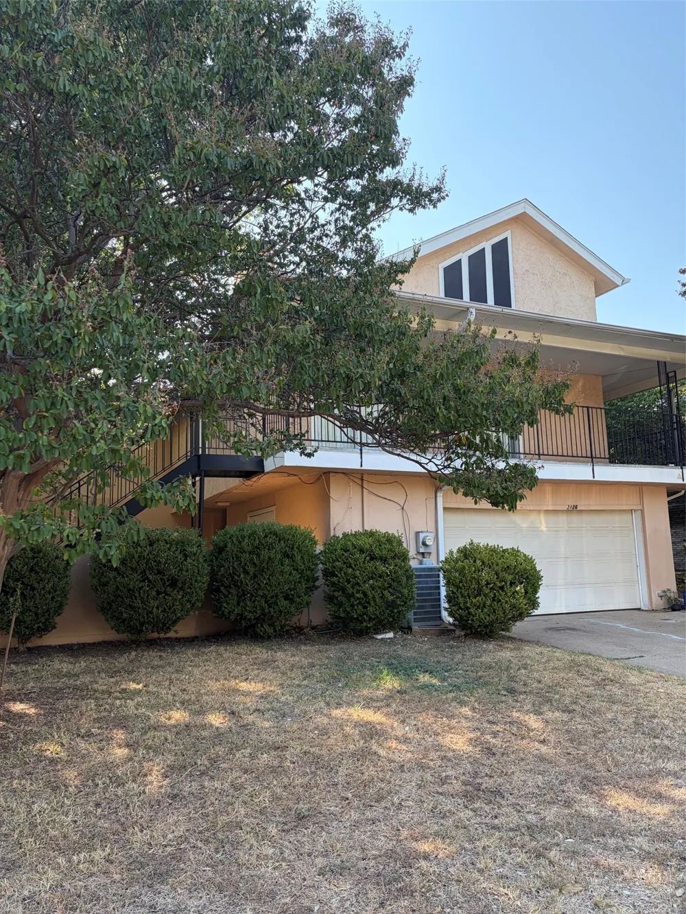 2126 Fleur De Lis Court Arlington, TX 76012