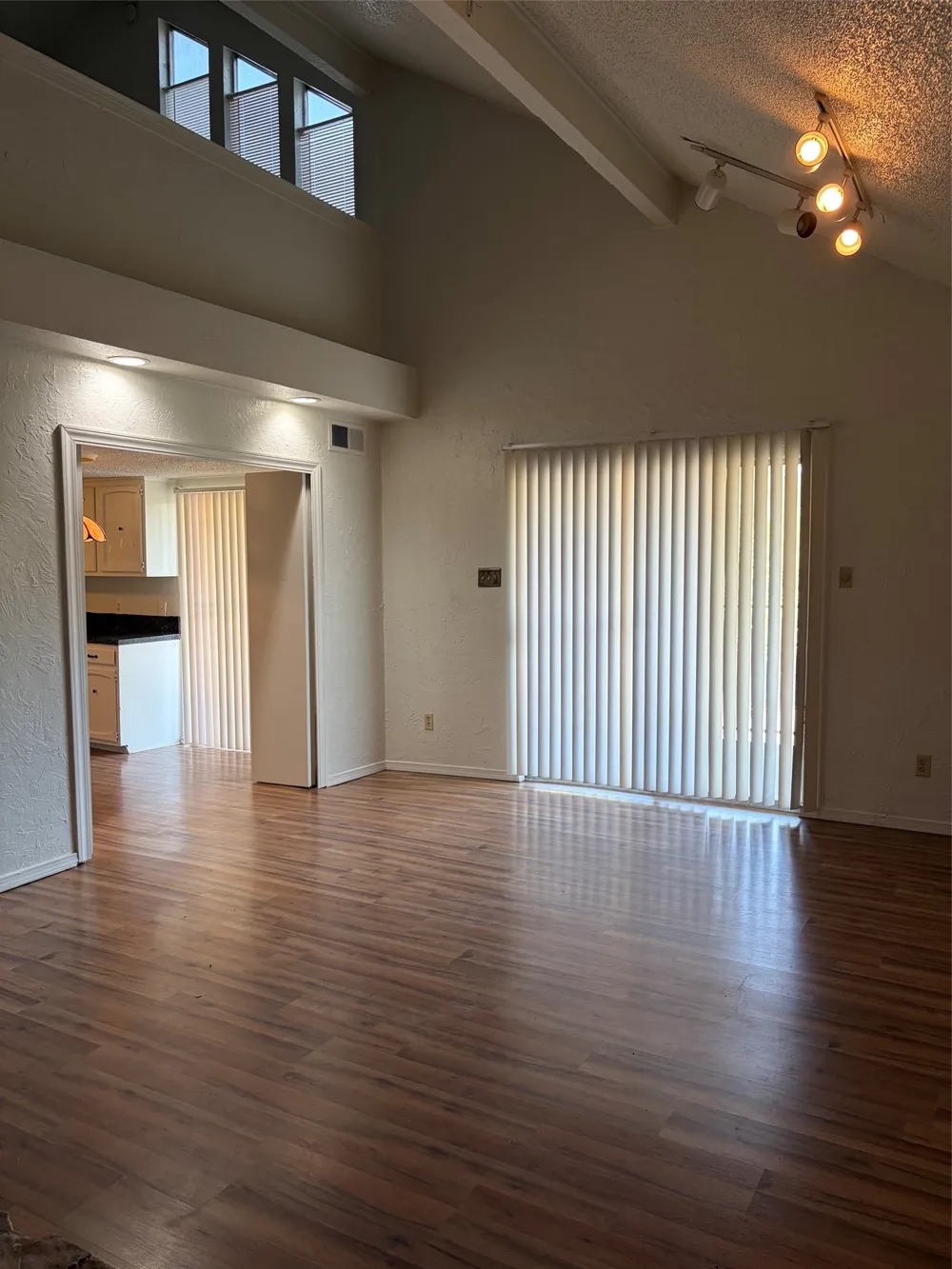 2126 Fleur De Lis Court Arlington, TX 76012