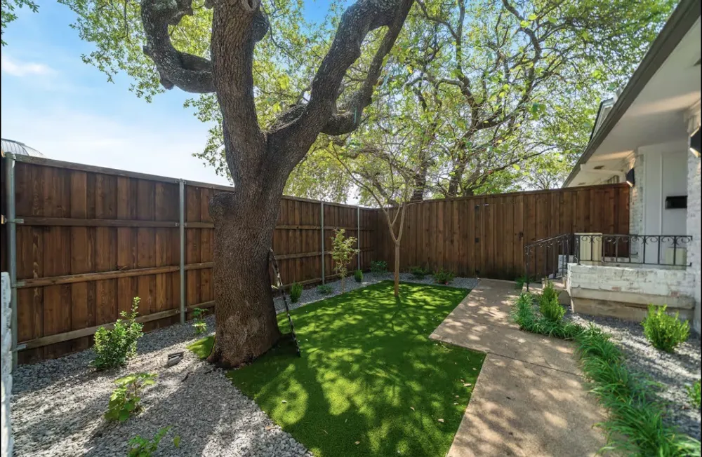 9003 Villa Park Circle Dallas, TX 75225