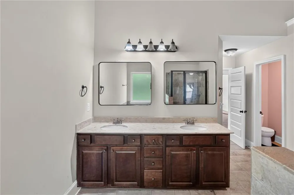 993 Bentley Estate Drive Dacula, GA 30019