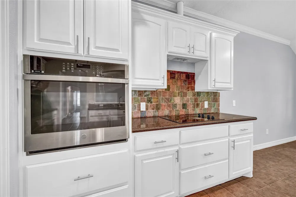 7411 Augusta Lane Rosharon, TX 77583