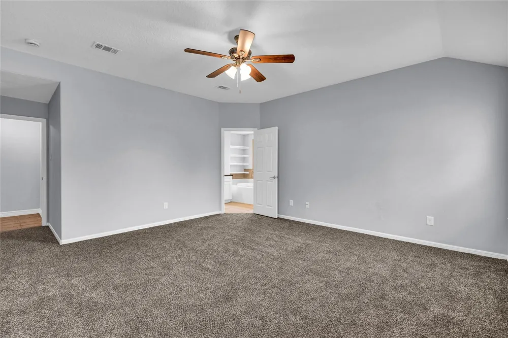 7411 Augusta Lane Rosharon, TX 77583