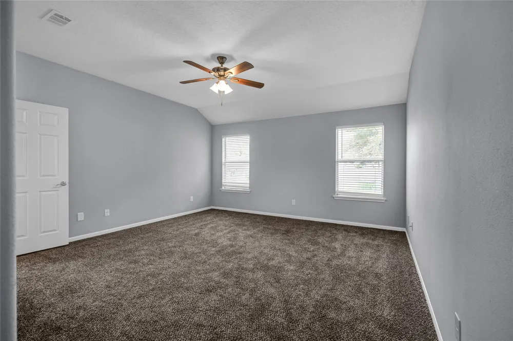 7411 Augusta Lane Rosharon, TX 77583