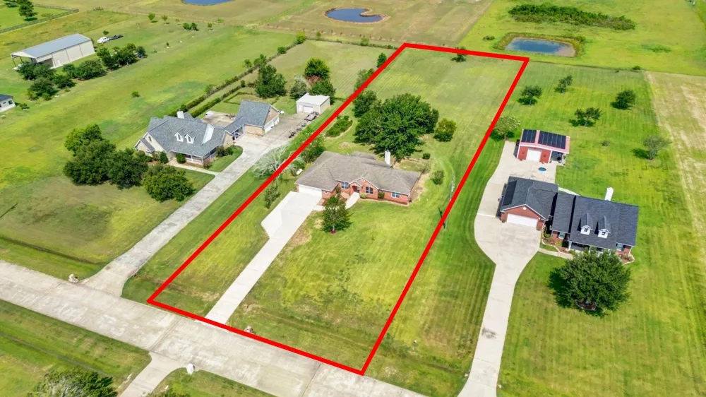 7411 Augusta Lane Rosharon, TX 77583