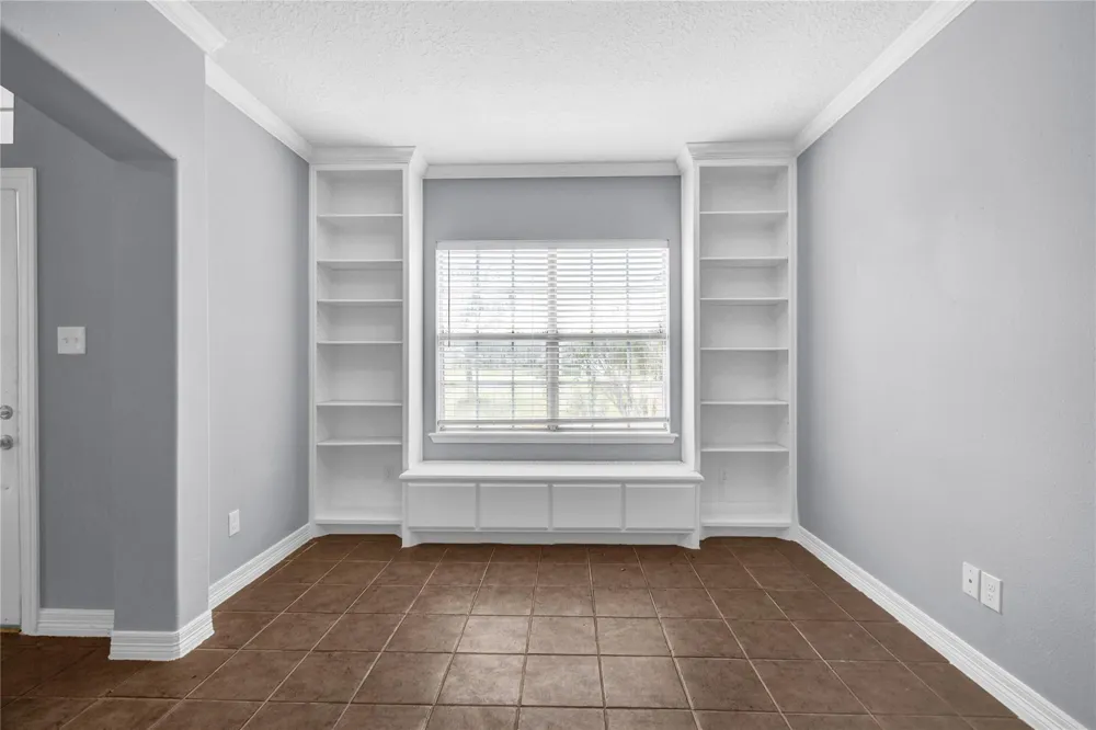 7411 Augusta Lane Rosharon, TX 77583