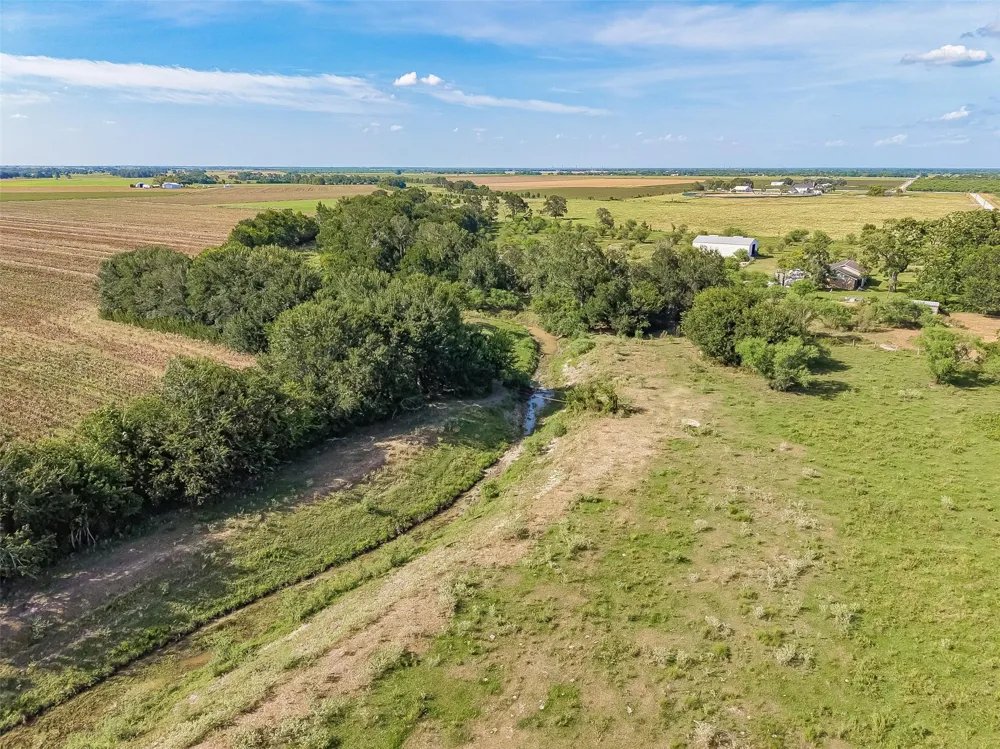 10542 Walker Road Beasley, TX 77417