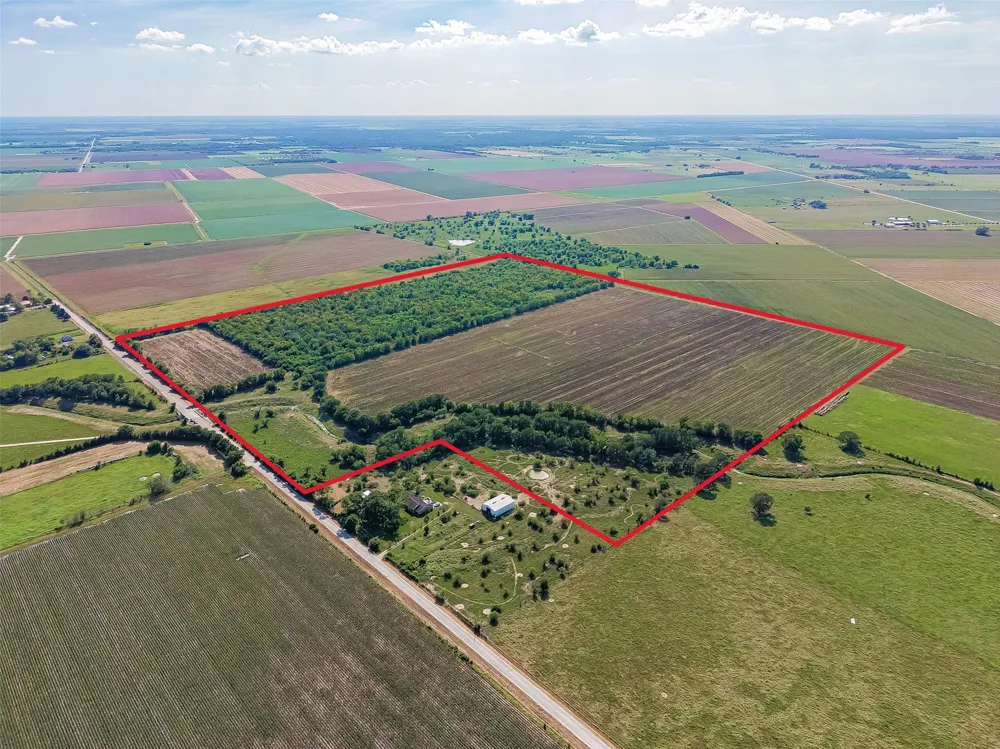 10542 Walker Road Beasley, TX 77417