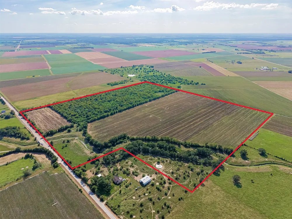 10542 Walker Road Beasley, TX 77417