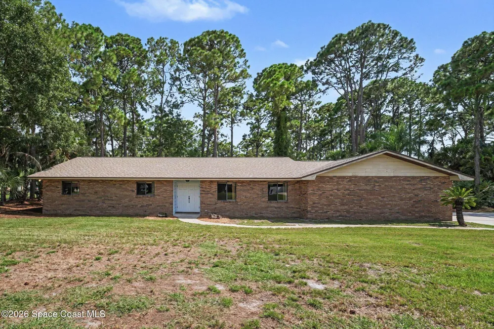 8001 Pine Needle Lane West Melbourne, FL 32904