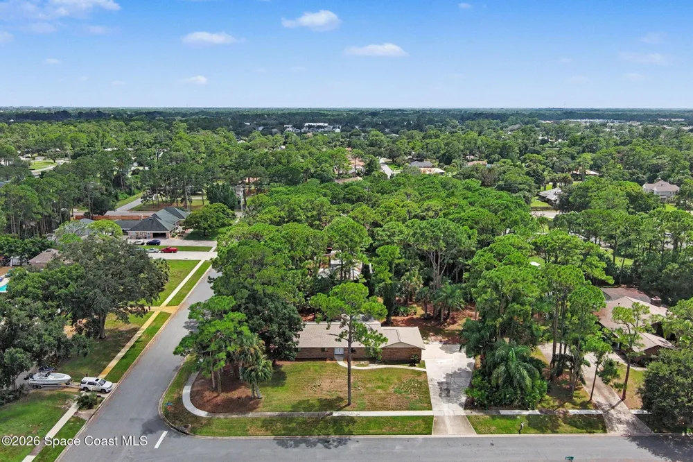 8001 Pine Needle Lane West Melbourne, FL 32904