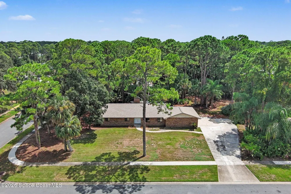 8001 Pine Needle Lane West Melbourne, FL 32904