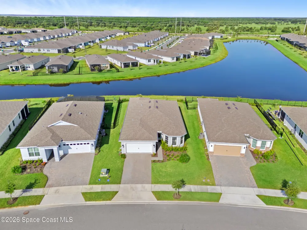 8994 Nixie Avenue Melbourne, FL 32940