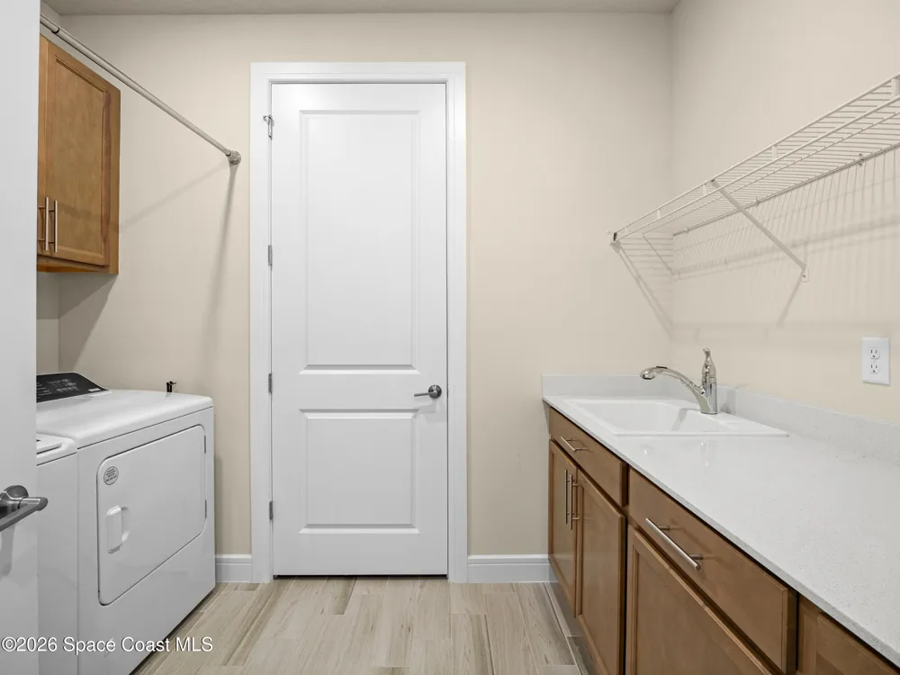 8994 Nixie Avenue Melbourne, FL 32940