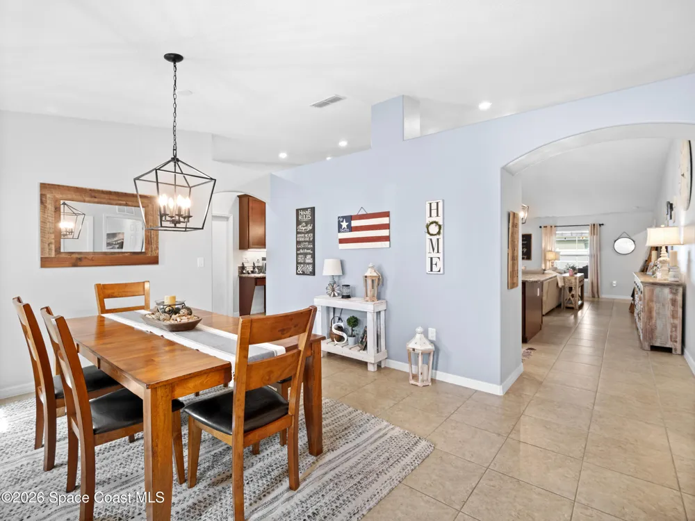 563 Alesio Avenue SE Palm Bay, FL 32909