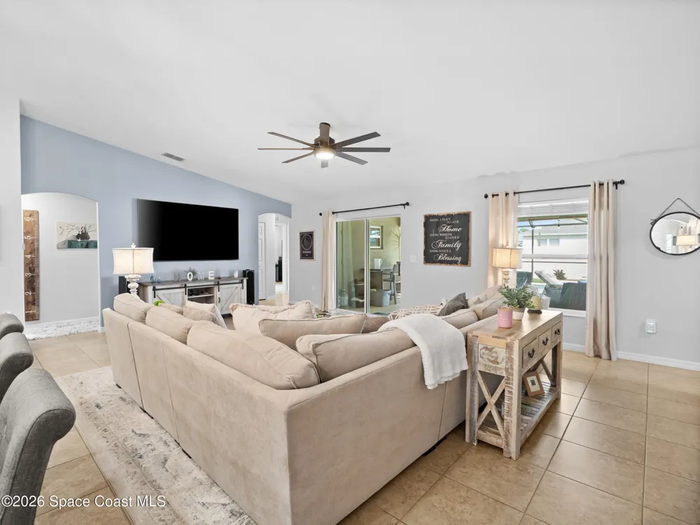 563 Alesio Avenue SE Palm Bay, FL 32909