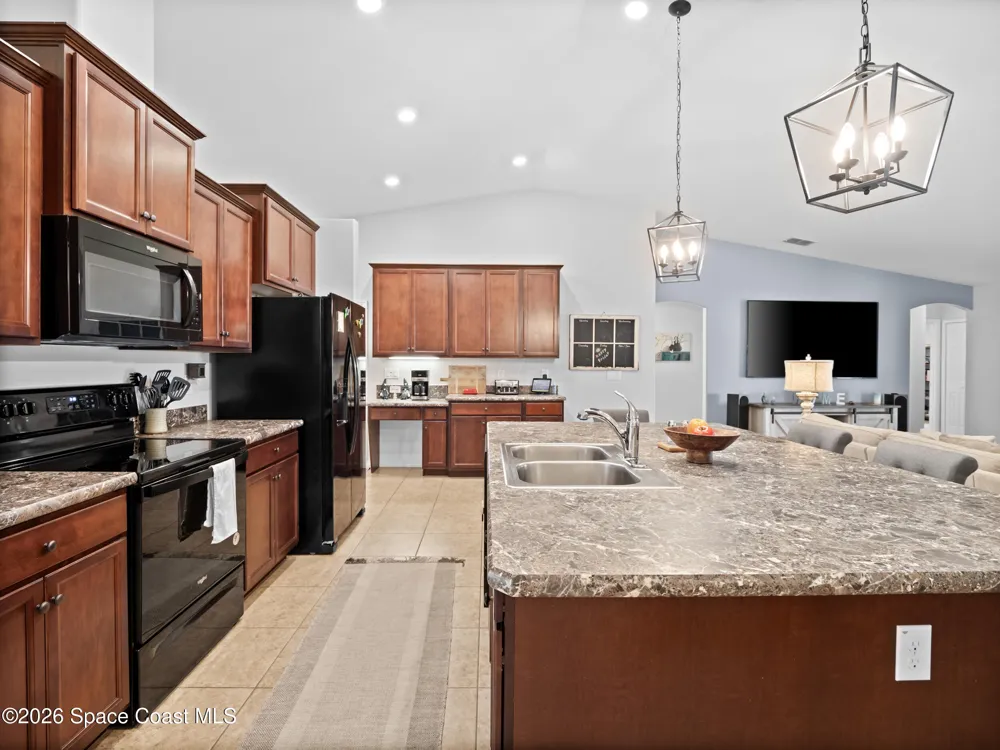 563 Alesio Avenue SE Palm Bay, FL 32909