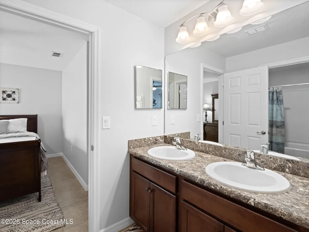 563 Alesio Avenue SE Palm Bay, FL 32909