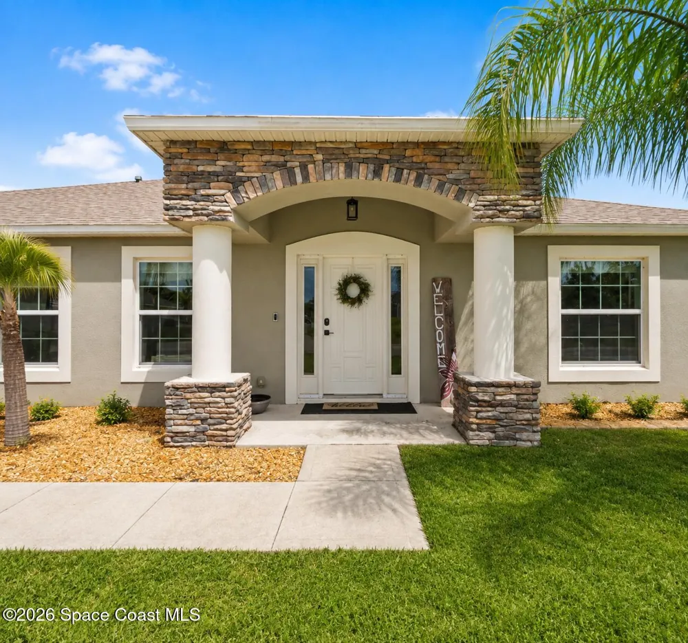 563 Alesio Avenue SE Palm Bay, FL 32909