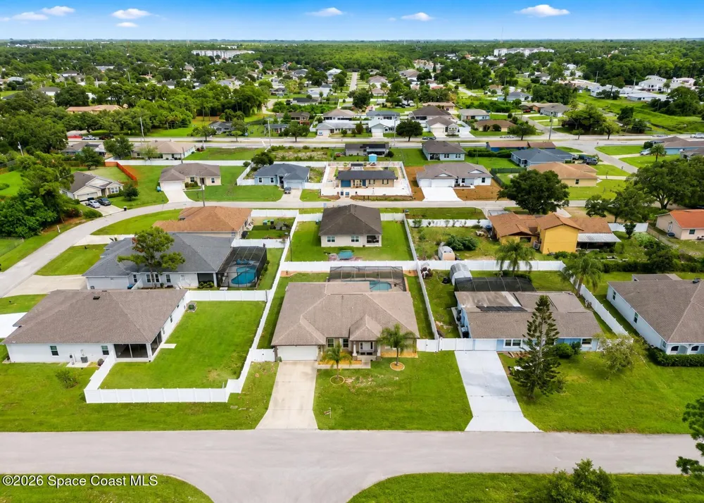 563 Alesio Avenue SE Palm Bay, FL 32909